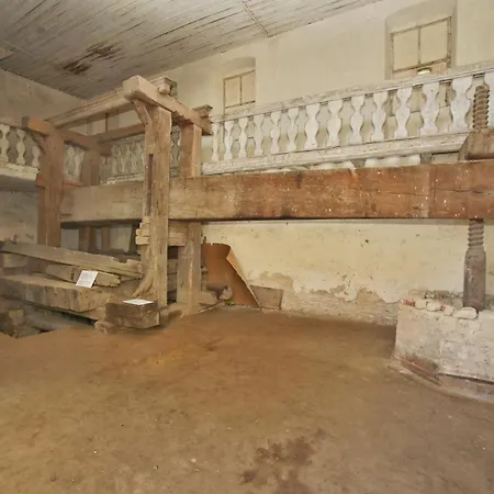 Vinarstvi Valkovi 公寓 *